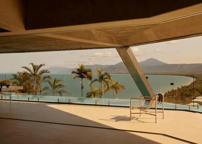 'The Edge' Unique Luxury Experience